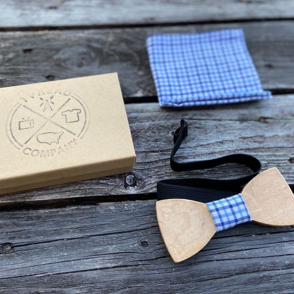Rustic Handmade Wooden Bowtie And Pocket Square - Picture 6 of 6